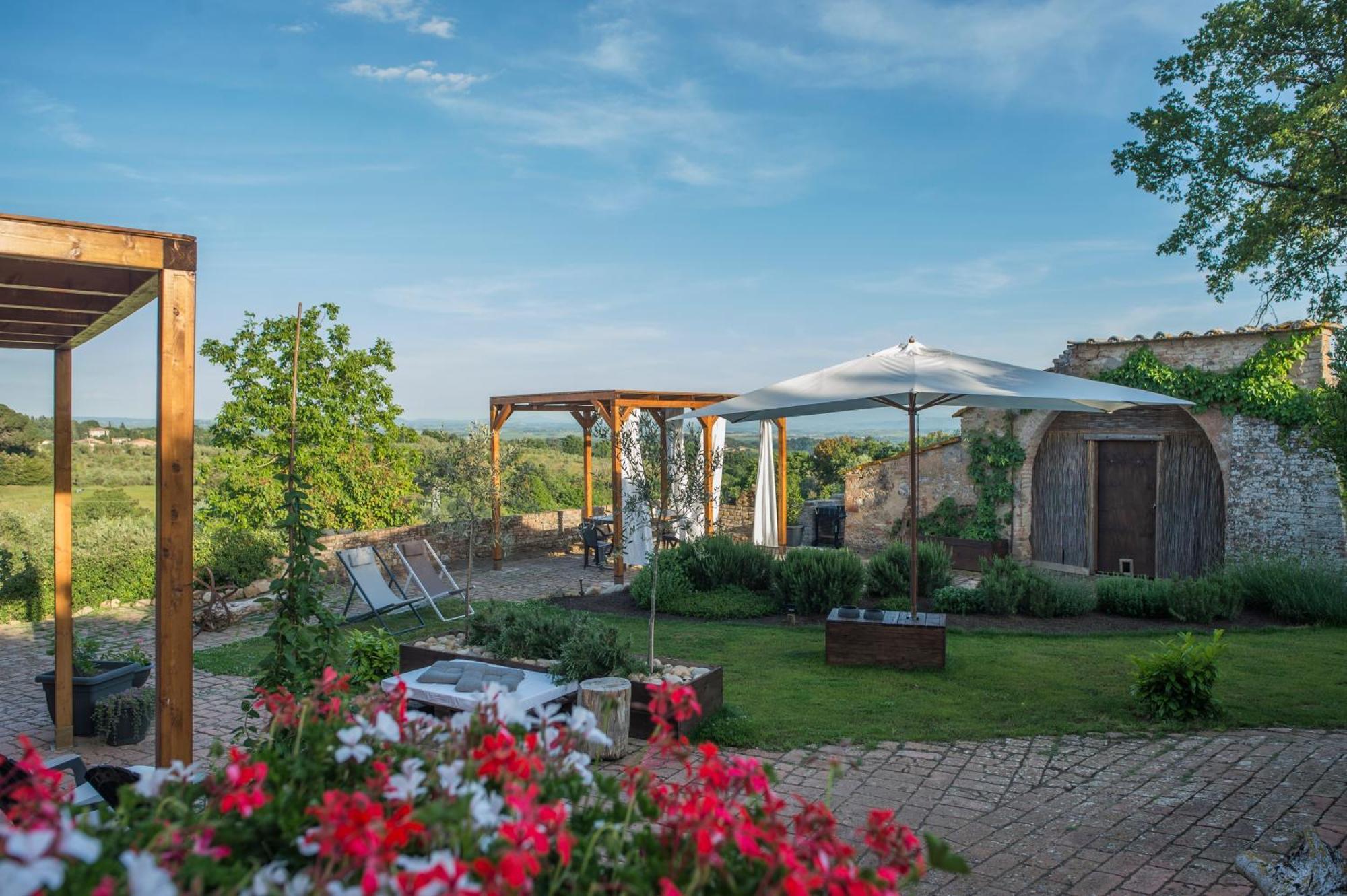Palazzo Del Papa Country Suites Siena Exteriör bild